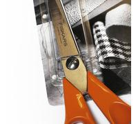 Fiskars Universal Scissors for Handcraft, Sewing and Office Work, Classic, Length: 21 cm, For Right-Handers, Orange, 1005148