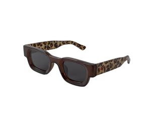 Fisura Original women's sunglasses "born to be wild". Polarized sunglasses for women in leopard. Includes cloth, case and metal box. Ideal gift.