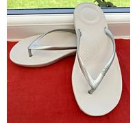 Fitflop Women's iQushion Ergonomic Flip Flops – Lightweight, Natural Arch Support – Silver UK 4