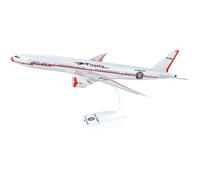 Flight Miniatures American Flagship 777-300ER 1:200 Scale - Plastic Snap-Fit Model Airplane - Collectible Replica of American Airlines Aircraft - Part# ABO-7773EH-006