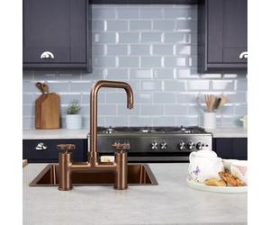 flöde Kraft | Industrial Bridge Style 3 in 1 Instant Boiling Tap | Full Kit with Tap, Tank & Filter | Get Instant Boiling Hot Water in Your Kitchen (Brushed Copper)