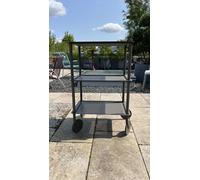 Flow Trolley Serving trolley TAUPE Muuto EXHIBITION PIECES