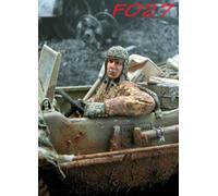 FoG Models MK35 1/35 Scale WW2 German Soldier Driver Driving Figure