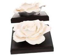 FOMIYES 2pcs Ceramic Rose Shaped Perfume Diffuser for Car and Home, Portable Fragrance Diffuser with Unique round Corners, for Living Room and Office Aromatherapy