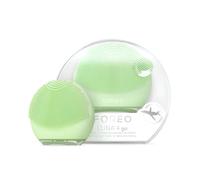 FOREO LUNA™4 Go sonic skin cleansing brush for travelling Pistachio