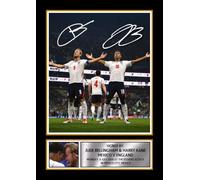 FoxyPrinting Jude Bellingham & Harry Kane England Poster Print - Mexico vs England 2026 Match Commemorative Wall Art - Dual Signature Style Print - England Football Fan Gift, A4 Poster + Black Frame