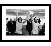 Framed Arsenal 1971 FA Cup Final Charlie George & Frank McLintock Photo Memorabilia