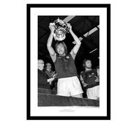 Framed Billy Bonds West Ham United 1975 FA Cup Final Photo Memorabilia