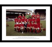 Framed Manchester United Squad with 1968 European Cup Photo Memorabilia
