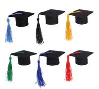 FRCOLOR 5pcs Mini Graduation Cap Wine Bottle Covers in Green Non-Woven Fabric, Doctoral Hat Shape Tassel Wine Bottle Decorations to Add Festive Touch for Graduation Party