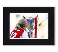 Frida Maanum Arsenal Ladies - 2025 Champions League Winner Signed 8x6 Inch Mounted Photo Print With Pre Printed Signatures That Would Make A Great Gift For Any Fan And Is Ready To Be Framed.