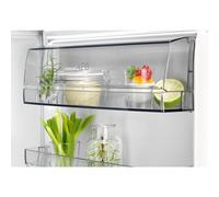 Aeg OSC6N181ES TwinTech Integrated No Frost fridge freezer