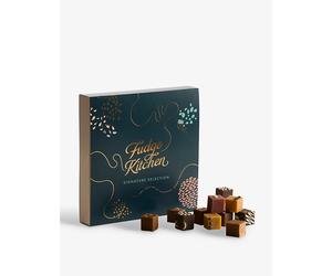 Fudge Kitchen Fudge Kitchen Signature Selection 25-Piece Fudge Box 550g