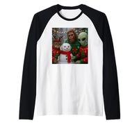 Funny Christmas Cat Selfie with Bigfoot Alien & Snowman Raglan Baseball Tee