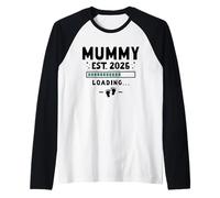 Funny Pregnancy Announcement First Time Mum - Mummy Est 2026 Raglan Baseball Tee