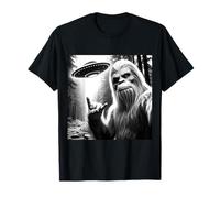 Funny Sasquatch Bigfoot Selfie With UFO Alien Men Rock T-Shirt