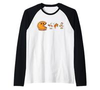 Funny Thanksgiving Pie Chase - Pac Pie Vs Ducks Fall Holiday Raglan Baseball Tee