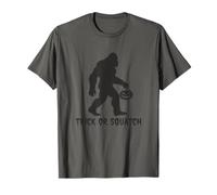 Funny Trick or Squatch Bigfoot Halloween Costume Pumpkin T-Shirt