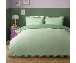 furn. Wiggle Scallop Duvet Cover Set - Easy Care Cotton Blend Wave Border Edge Bedding (Green - Super King)