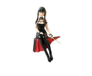 Furyu Merchandising License Yor Fig 13 cm Spy X Family Noodle Stopping Figures