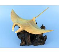 G6 COLLECTION Wooden Hand Carved Stingray on Coral Statue Sculpture Wood Home Decor Figurine Handcrafted Handmade Seaside Tropical Nautical Ocean Coastal Fish Stingray Single (8" Long)