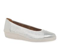 Petunia Womens Accent Low Heeled Pumps