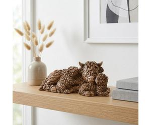 Garden Greatness Hughie Highland Cow Lying Babies