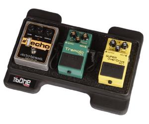 Gator Cases Mini Bone Rotationally Molded Polyethylene Guitar Pedal Board with Cinch Style Carry Bag; USA Made, 12.5" x 6" x 2" (G-MINI BONE)