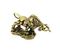 Gatuida Vintage Brass Bullfighting Ornament Solid Brass Cow Statue Home Office Decor Creative Desktop Bull Craft Sculpture for Feng Shui Collection and Restaurant Display