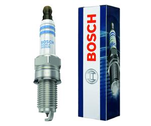 Genuine Bosch Spark Plug Yr5Dii33S fits Fiat 500 X Multiair - 1.4 - 14- 02421455