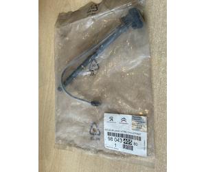 GENUINE PEUGEOT 208 WINDSCREEN WASHER JET WITH DEFROST 9804340580