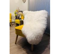 Genuine Sheepskin Rug - 100% Natural Wool with Pure Leather Backing, Soft & Luxurious Real Sheepskin Throw for Bedroom, Sofa & Home Décor (65 cm × 95 cm)