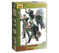 German 120mm Mortar 42 with Trailer + Crew 1:35 Figure Plastic Model Kit ZVEZDA