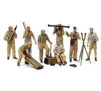 German Africa Corps Luftwaffe Set 1:3 5 Figure Plastic Model Kit Tamiya