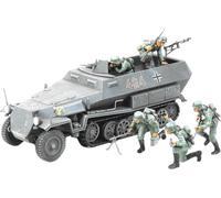 German Hanomag Sd.Kfz.251/1 Military 1:35 Plastic Model Assembly Kit