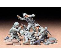 German Infantry Mortar Team 1:35 Figure Plastic Model Kit TAMIYA