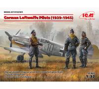 German Luftwaffe Pilots (1939-1945) (3 Figures) 1:32 Plastic Model Kit ICM