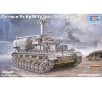 German Panzerkampfwagen IV D/E Chassis Tank Car Plastic Kit 1:35