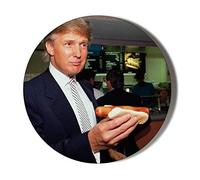 Gift Insanity DONALD TRUMP EATING HOT DOG 77mm Novelty Badge