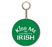 Gift Insanity KISS ME I'M PRETENDING TO BE IRISH GREEN PRE55mm KEYRING BOTTLE OPENER