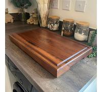 Giraffes & Craftz Large Walnut Carving Board - 40x30x4.5cm - Subtle