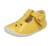 Girls Clarks Buckled Shoes Roamer Star