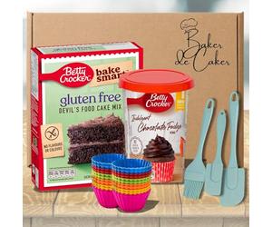 Gluten Free Baking Bundle Contains Betty Crocker Chocolate Cake Mix 425g & Chocolate Fudge Icing 400g, Spatula Set, and 24 Silicone Cupcake Cases - Instant Cake Mix for Easy Home Baking
