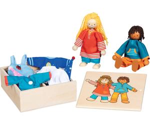 goki 51482 - kledingkist Fynja & Fabio van hout en textiel, duurzame houten figu