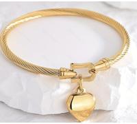 Gold Heart Bangle Bracelet for Women, Stainless Steel Twisted Cable with Horseshoe Clasp & Movable Charm, M, Metal, no gemstone