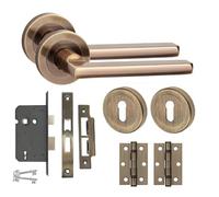 Golden Grace Leon Mortise Lock Handle Set with Hinges, Key Lock Set | Supplied with spindle and fixing screws for quick installation, mounted on a 52mm diameter round rose to refresh any door.
