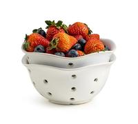 Gomakren - Set of 2 Ceramic Berry Baskets, Elegant 6-inch Fruit Basket, Fruit Bowl with Holes for Kitchen Counter, Berries, Strawberry, Grape, Cherry, Floral Shape, White Color