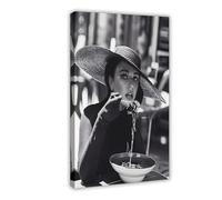 GQVCJSW Women Eating Pasta in Italy Canvas Poster Wall Art Decor Print Picture Paintings for Living Room Bedroom Decoration 16x24inch(40x60cm)
