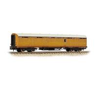 Graham Farish 374-860 LNER Thompson Full Brake Coach LNER Teak Effect N Gauge