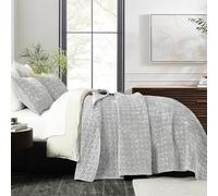 Grassix Luxury Velvet Quilt Set Queen Size, 3 Pieces Lightweight Velvet Comforter with Pillow Shams, Geometric Quilted Bedspread Coverlet Bedding Set for All Seasons, Frost Gray, 90"x96"